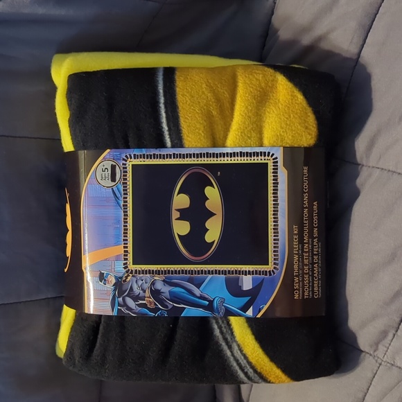 Eugene Textiles Inc Bedding Batman No Sew Fleece Throw Kit Bat Logo New Poshmark